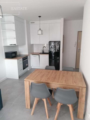 Mieszkanie 2-pokojowe Rumia, ul. Błoń Janowskich. Zdjęcie 2