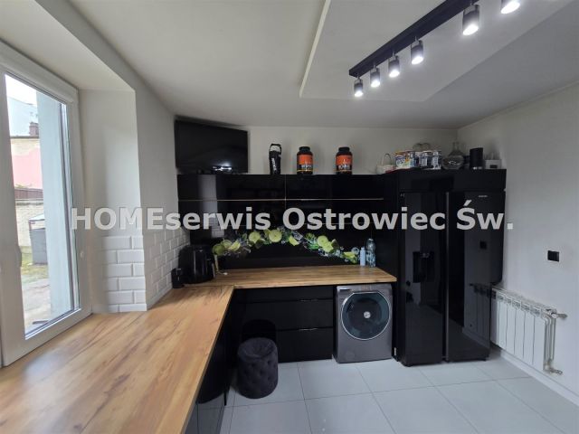 kamienica Ostrowiec Świętokrzyski Centrum, ul. Sławomira Czerwińskiego. Zdjęcie 3