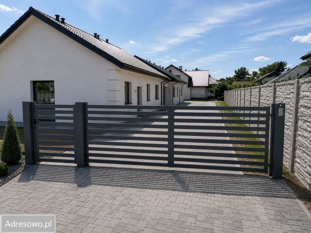bliźniak, 4 pokoje Cieśle. Zdjęcie 1