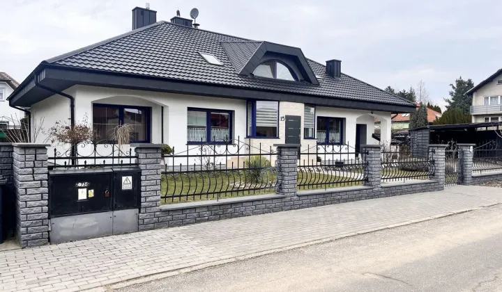 dom wolnostojący, 6 pokoi Dzierżoniów