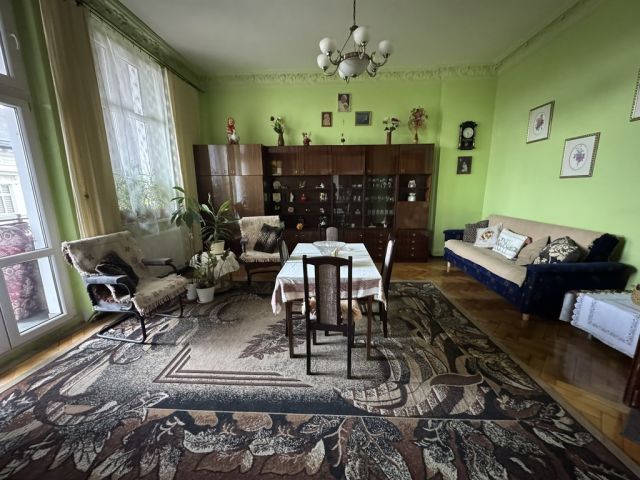 Mieszkanie 3-pokojowe Kłodzko, pl. Władysława Jagiełły. Zdjęcie 1