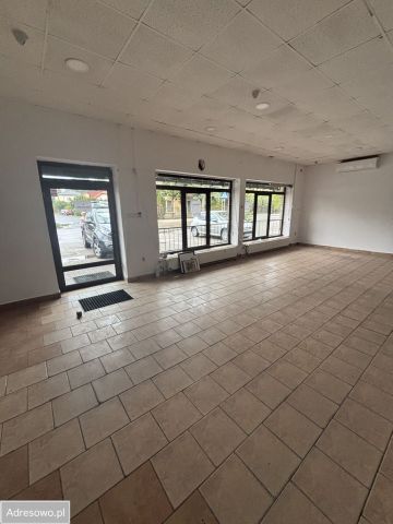 Lokal Sulejówek, ul. Kombatantów. Zdjęcie 1