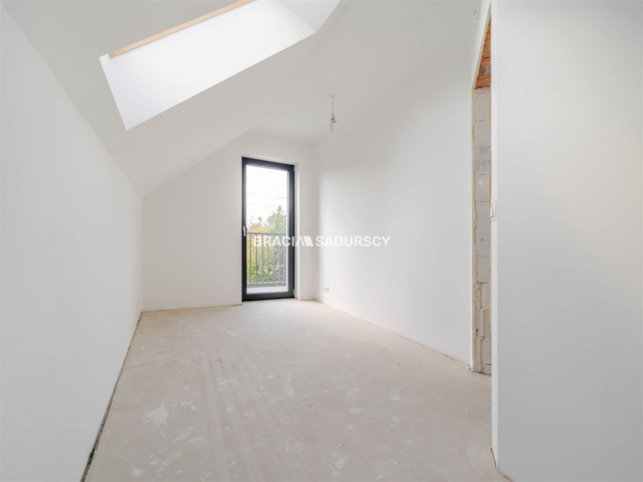 dom wolnostojący, 4 pokoje Koźmice Małe. Zdjęcie 24