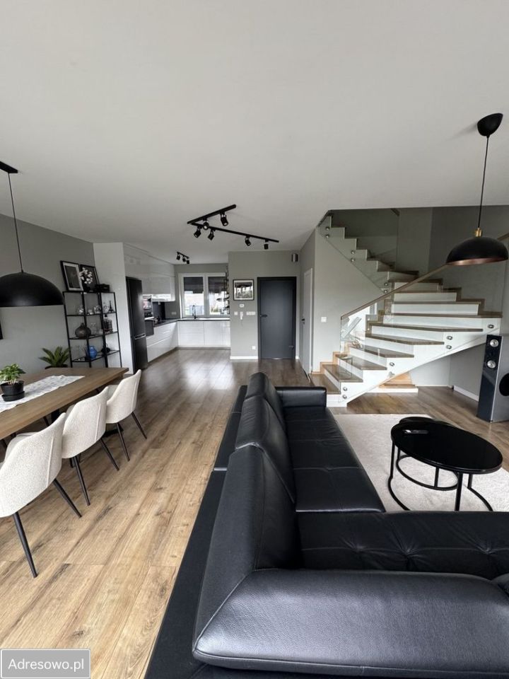 dom szeregowy, 4 pokoje Radomierzyce. Zdjęcie 20