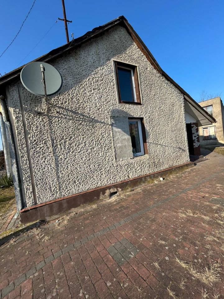 dom wolnostojący, 3 pokoje Praszka. Zdjęcie 2