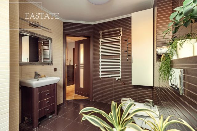 dom wolnostojący, 6 pokoi Wola Mrokowska. Zdjęcie 15