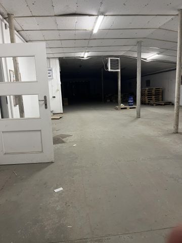 Hala/magazyn Pęcice Małe. Zdjęcie 1