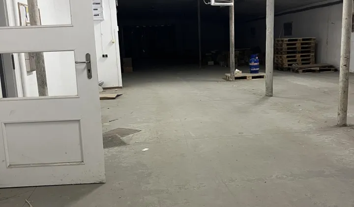 Hala/magazyn Pęcice Małe