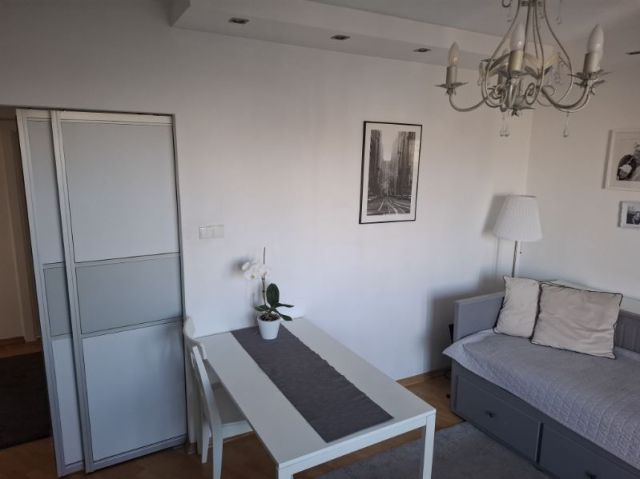 Mieszkanie 3-pokojowe Warszawa Stegny, ul. Portofino. Zdjęcie 1