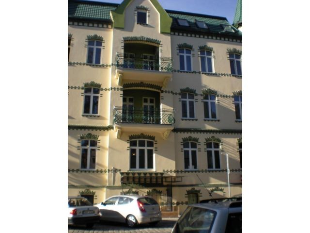 Mieszkanie 7-pokojowe Nysa, ul. Stanisława Moniuszki. Zdjęcie 1
