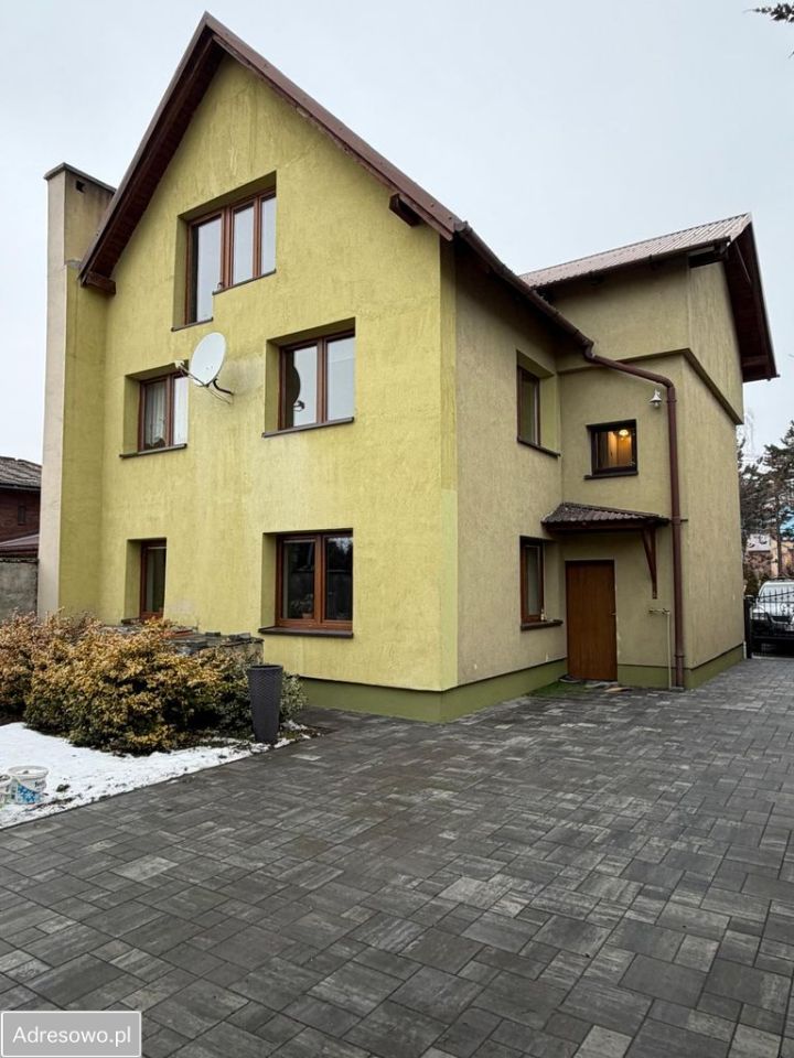 dom wolnostojący, 5 pokoi Kietrz. Zdjęcie 1