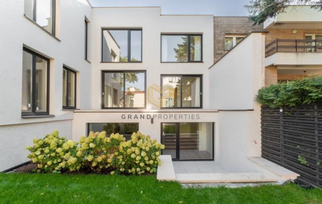 dom szeregowy, 7 pokoi Warszawa Mokotów, ul. Skrzetuskiego. Zdjęcie 2