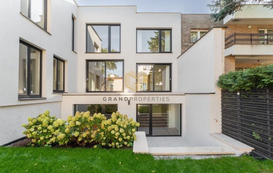 dom szeregowy, 7 pokoi Warszawa Mokotów, ul. Skrzetuskiego. Zdjęcie 2