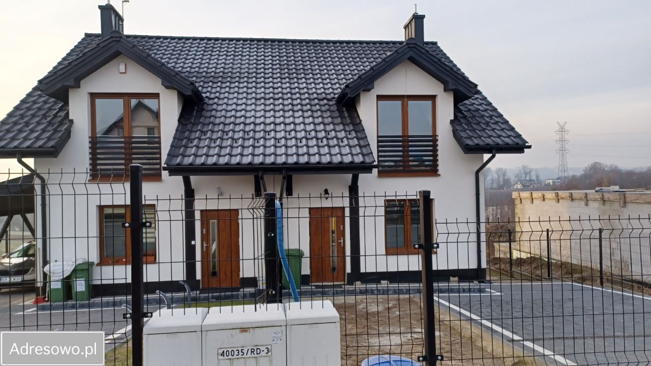 bliźniak, 10 pokoi Radziszów