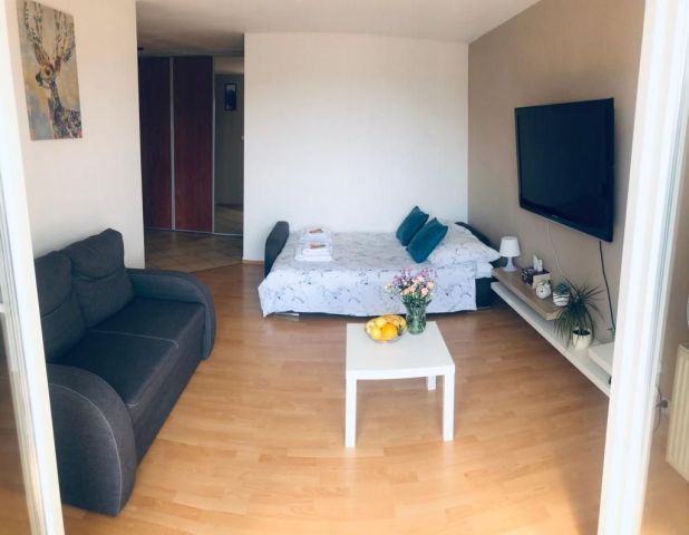 Mieszkanie 1-pokojowe Kraków Ruczaj, ul. Czerwone Maki. Zdjęcie 1