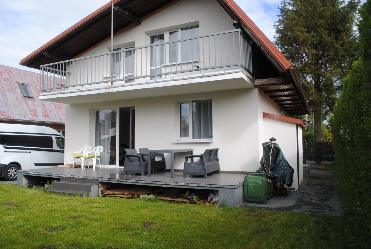 dom wolnostojący, 5 pokoi Rowy, ul. Bukowa