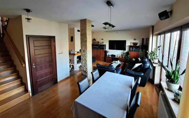 Mieszkanie 5-pokojowe Józefosław, ul. XXI Wieku. Zdjęcie 1