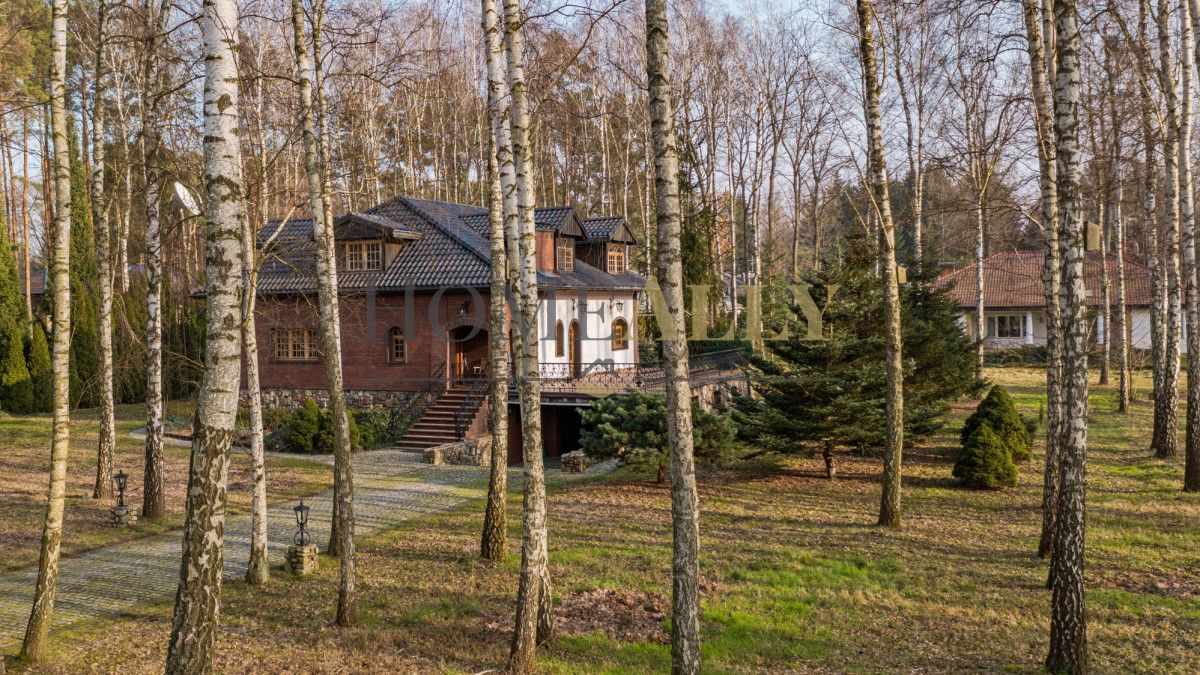 dom wolnostojący, 4 pokoje Łomianki, ul. Brzozowa