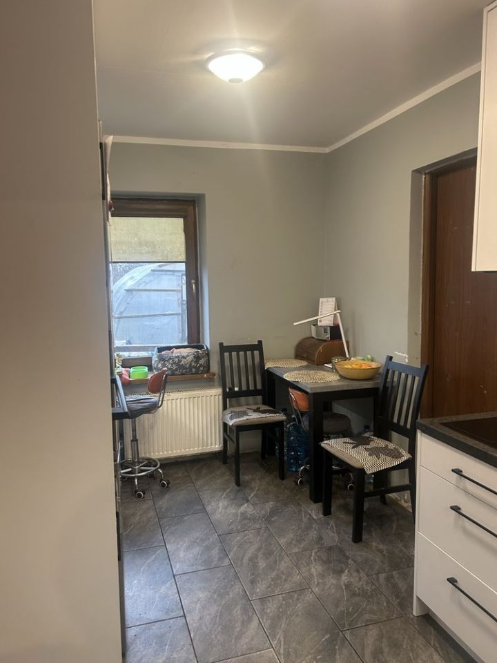 Mieszkanie 4-pokojowe Oparzno. Zdjęcie 8