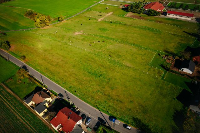 Działka budowlana Kornice. Zdjęcie 4