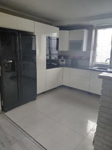 dom wolnostojący, 5 pokoi Kalisz Winiary. Zdjęcie 1