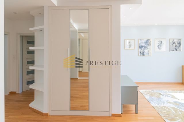 Mieszkanie 3-pokojowe Warszawa Mokotów, ul. Dolna. Zdjęcie 2