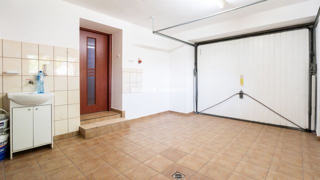 bliźniak, 6 pokoi Kokotów. Zdjęcie 16