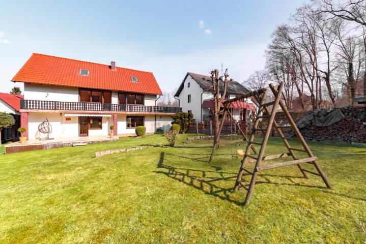 dom wolnostojący, 6 pokoi Trzebnica, ul. Oleśnicka. Zdjęcie 3
