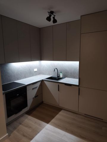 Mieszkanie 2-pokojowe Kielce Centrum, ul. Stefana Okrzei. Zdjęcie 1