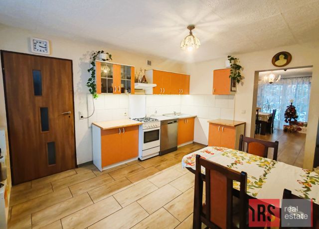 dom wolnostojący, 5 pokoi Pomarzany Fabryczne. Zdjęcie 11