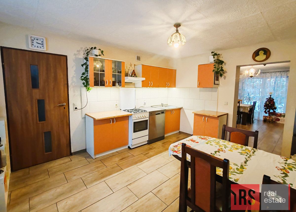 dom wolnostojący, 5 pokoi Pomarzany Fabryczne. Zdjęcie 11