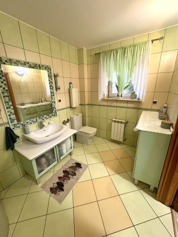 dom wolnostojący, 4 pokoje Sedranki. Zdjęcie 10