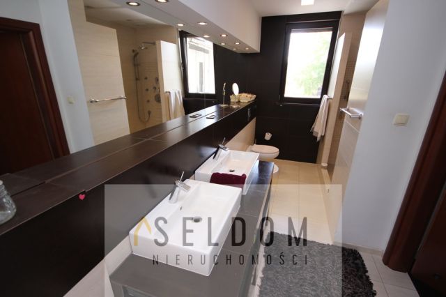 dom wolnostojący, 5 pokoi Krągola. Zdjęcie 14