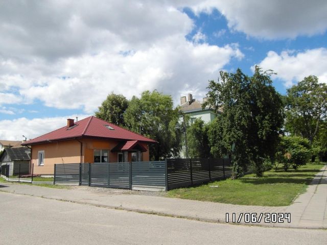 dom wolnostojący, 5 pokoi Daszyna. Zdjęcie 1