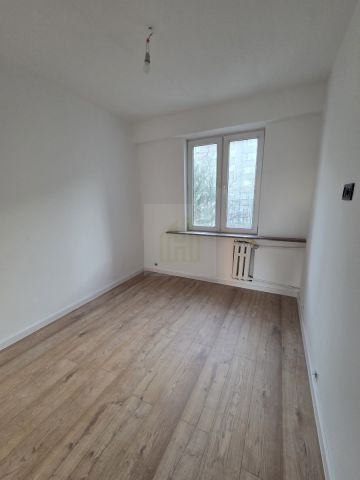 Mieszkanie 3-pokojowe Grodzisk Mazowiecki, ul. T. Bairda. Zdjęcie 2