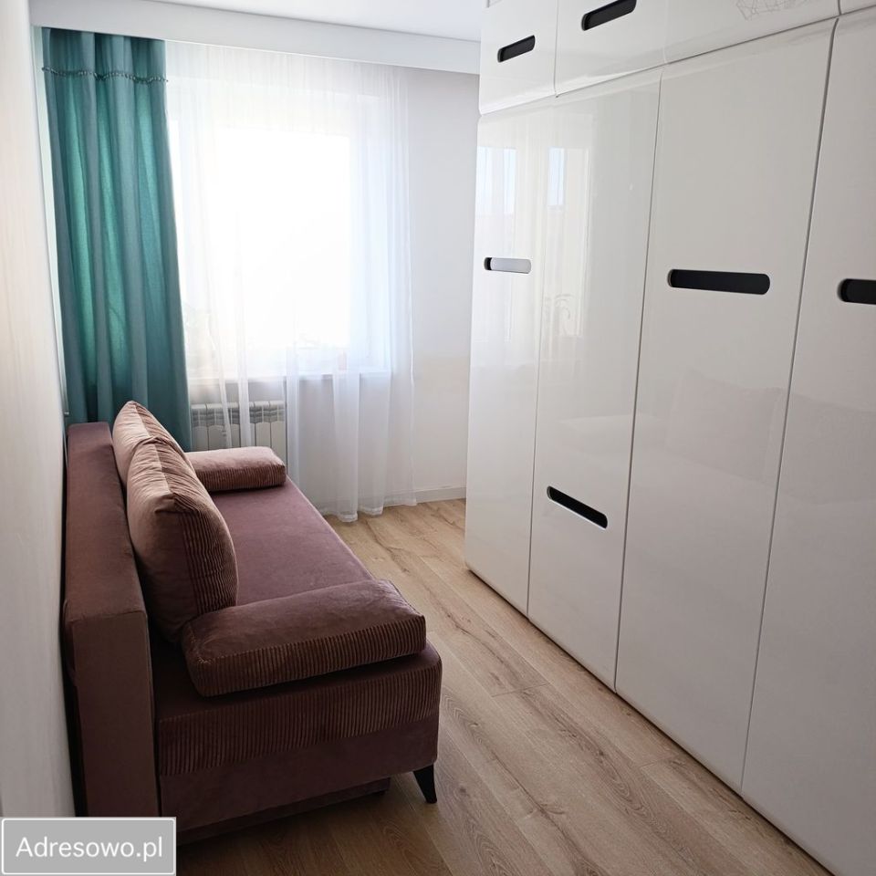 Mieszkanie 4-pokojowe Nowy Dwór Mazowiecki Osiedle Młodych, ul. gen. Leopolda Okulickiego. Zdjęcie 4