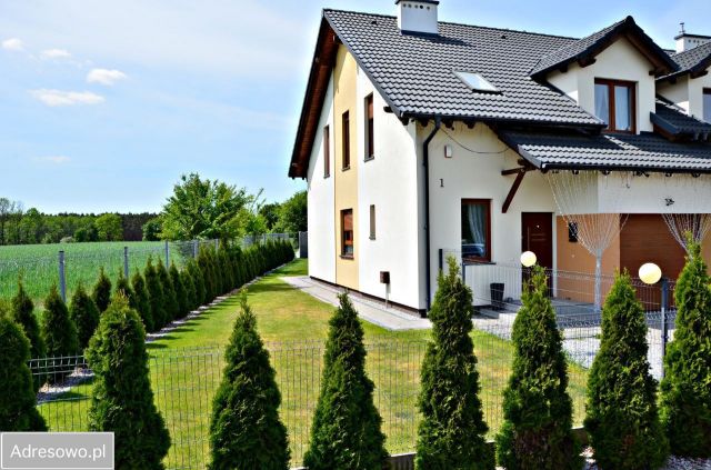 bliźniak, 5 pokoi Biała Wieś, ul. os. Morelowe. Zdjęcie 1