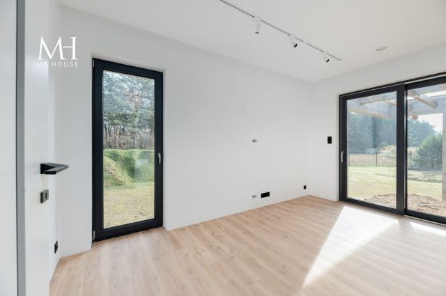 dom wolnostojący, 4 pokoje Okup Mały. Zdjęcie 7