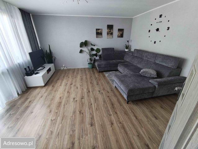 Mieszkanie 3-pokojowe Kraków Kurdwanów, ul. Marii i Bolesława Wysłouchów. Zdjęcie 1