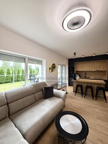 dom szeregowy, 4 pokoje Oleśnica. Zdjęcie 2