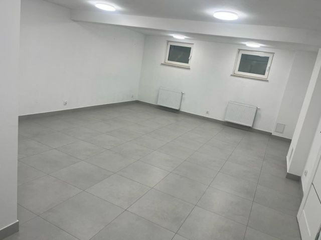 Mieszkanie 3-pokojowe Sierakowice. Zdjęcie 1