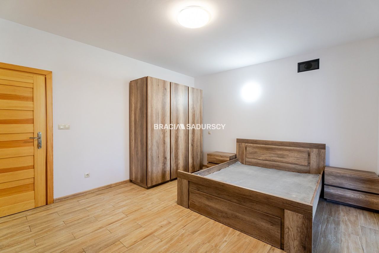 dom wolnostojący, 5 pokoi Łomna. Zdjęcie 29