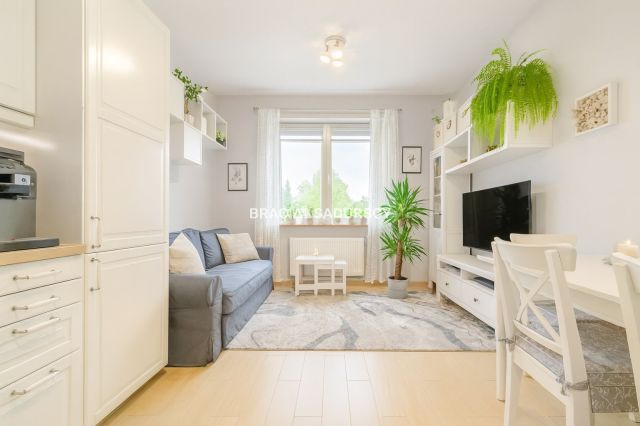 Mieszkanie 3-pokojowe Kraków Nowa Huta, os. Krakowiaków. Zdjęcie 2