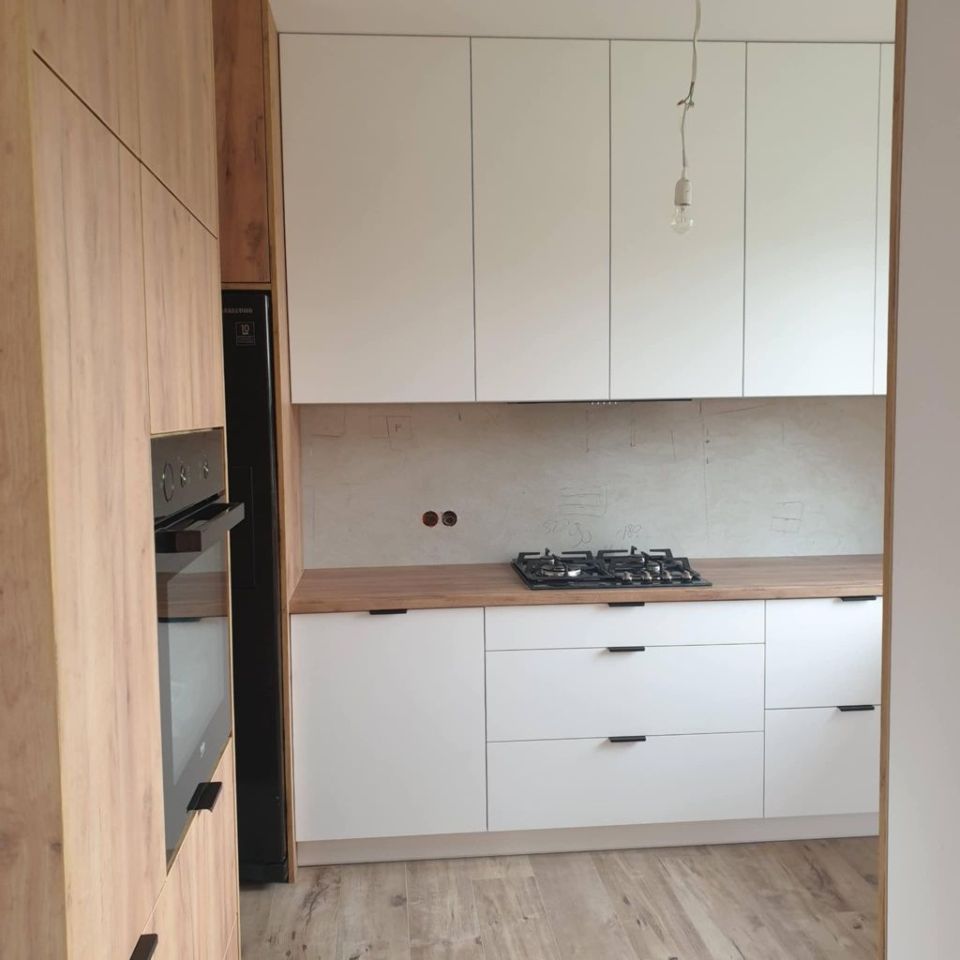 dom wolnostojący, 6 pokoi Chrząstów. Zdjęcie 7