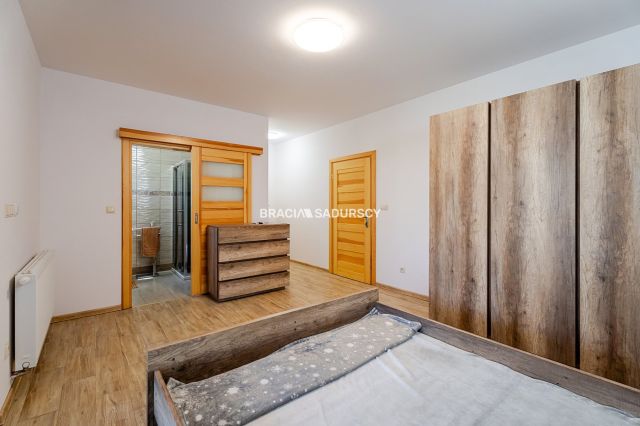 dom wolnostojący, 5 pokoi Łomna. Zdjęcie 14