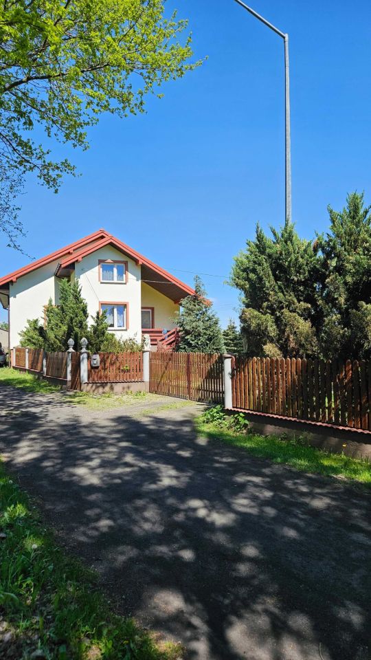 dom wolnostojący Gorzkowice, ul. Leonów. Zdjęcie 4