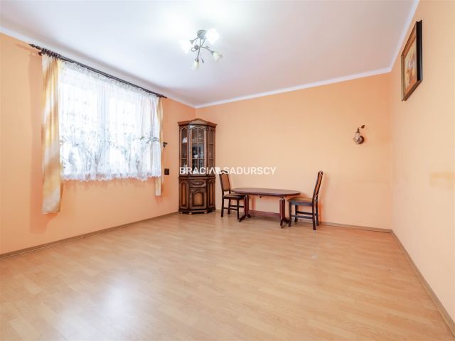 dom wolnostojący, 4 pokoje Pietrzejowice. Zdjęcie 2