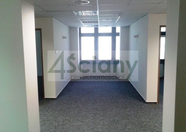 Nieruchomość komercyjna Warszawa Śródmieście. Zdjęcie 2