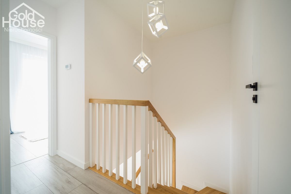 dom szeregowy, 5 pokoi Porosły-Kolonia. Zdjęcie 12