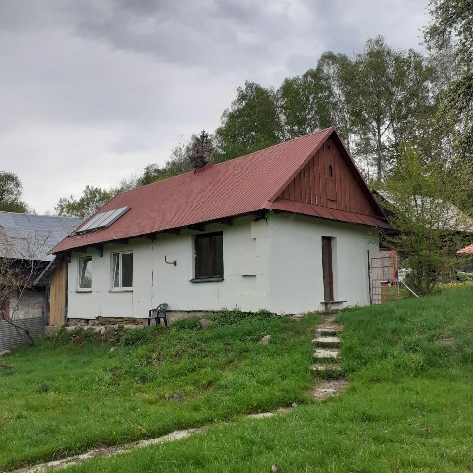 dom wolnostojący, 2 pokoje Krzyżówki. Zdjęcie 2